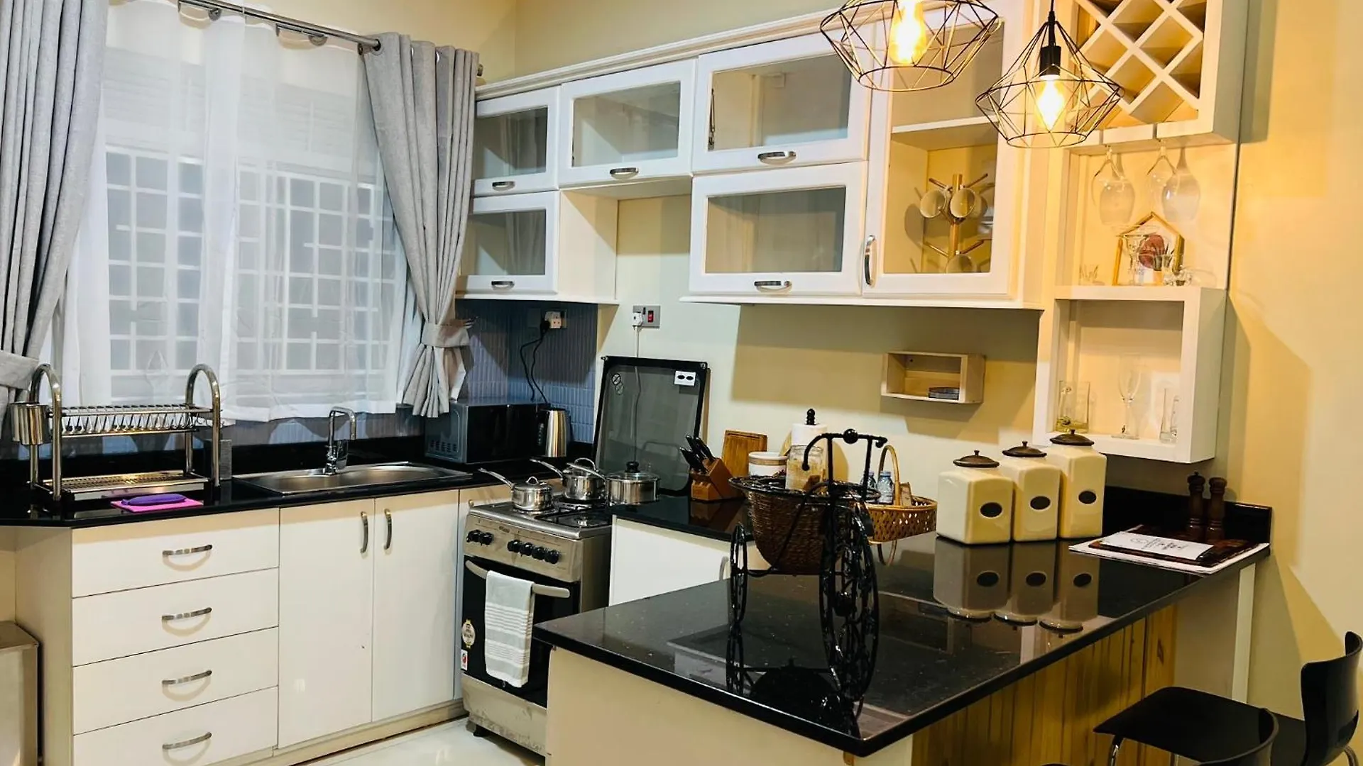 Alsander Homes Кампала Уганда
