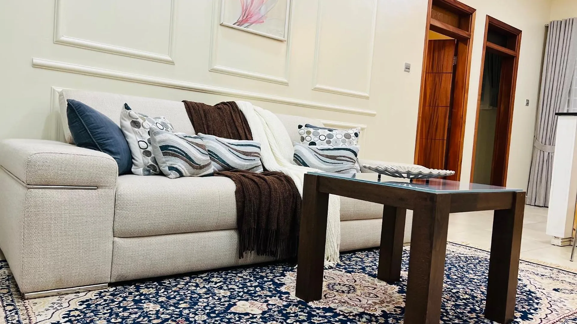 Alsander Homes Кампала
